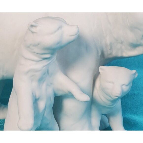 Kaiser Porcelain Polar Bear Family Figurine – Mother & 2 Cubs Vintage W. Germany - Picture 5 of 13